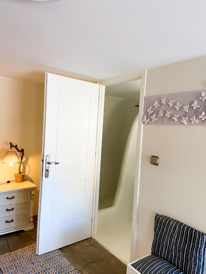 Pistachio Guesthouse, Παραδοσιακός Ξενώνας Vathi  Ngoại thất bức ảnh