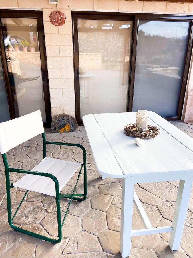 Pistachio Guesthouse, Παραδοσιακός Ξενώνας Vathi  Ngoại thất bức ảnh